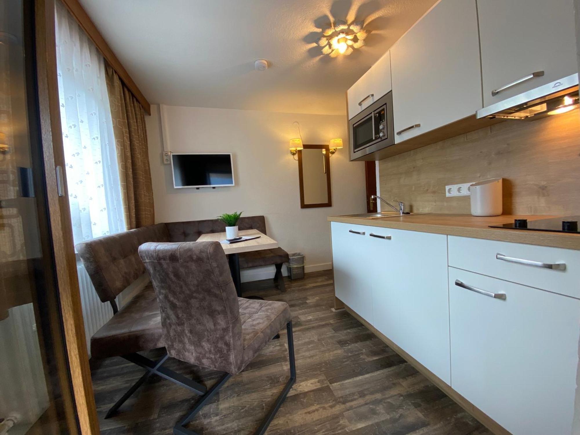 Pension Jagerhof - Sommercard Inkl - 5 Min Zum Hochzeiger แยร์สเซินส์ ภายนอก รูปภาพ